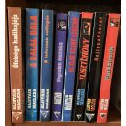 Alistair Maclean: Őfelsége hadihajója, A halál dala, A kulcsszó: rettegés, Végtelen éjszaka, Az első számú légierő, Túsztorony, Hajtóvadászat, Partizánok (Nyolc  regény)