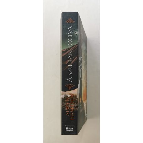 Alwyn Hamilton: A szultán foglya 