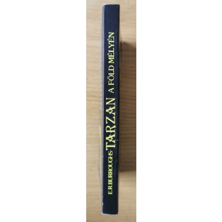 Edgar Rice Burroughs: Tarzan a föld mélyén
