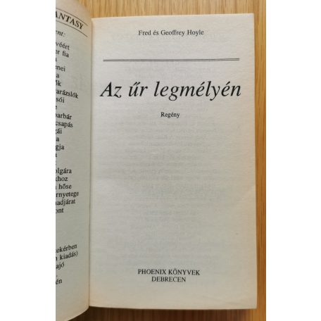 Fred Hoyle – Geoffrey Hoyle:  Az űr legmélyén