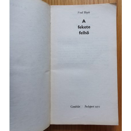 Fred Hoyle: A fekete felhő