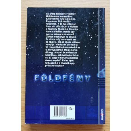 Stuart Moore: Földfény 1