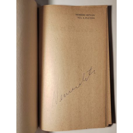 Nemere István: Túl a Plútón (Aláírt!)