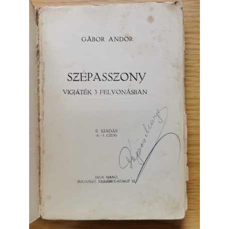 Gábor Andor: Szépasszony 