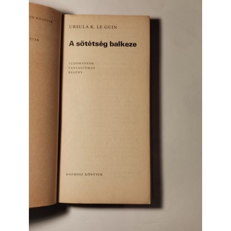Ursula K. Le Guin: A sötétség balkeze 