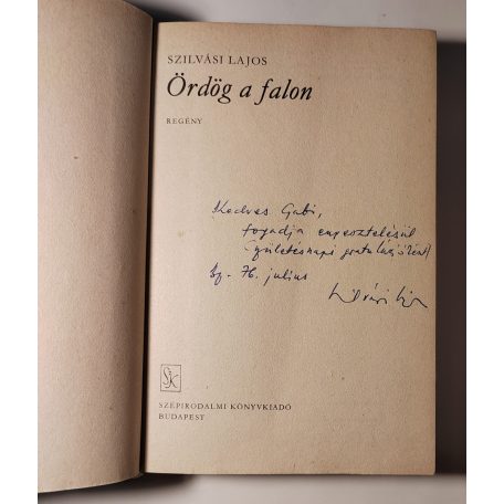 Szilvási Lajos: Ördög a falon (Dedikált)