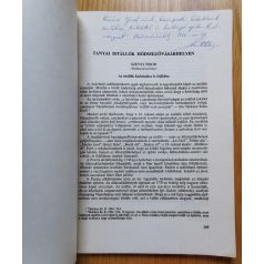   Szenti Tibor: Tanyai istállók Hódmezővásárhelyen (Dedikált!)