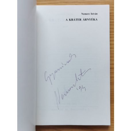 Nemere István: A kráter árnyéka (Dedikált!)