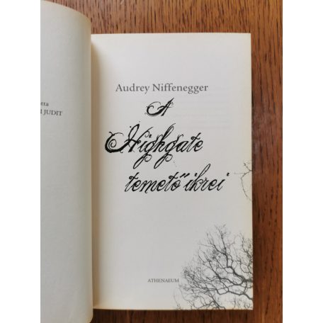 Audrey Niffenegger: A Highgate temető ikrei