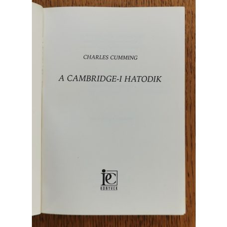 Charles Cumming: A cambridge-i hatodik 