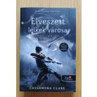 Cassandra Clare: A végzet ereklyéi 1-6.