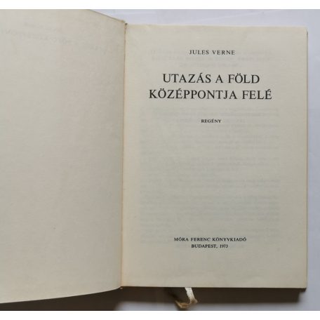 Jules Verne: Utazás a Föld középpontja felé