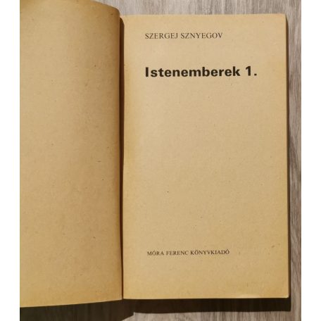 Szergej Sznyegov: Istenemberek 1-2. 