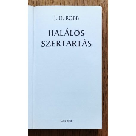 J. D. Robb (Nora Roberts): Halálos szertartás