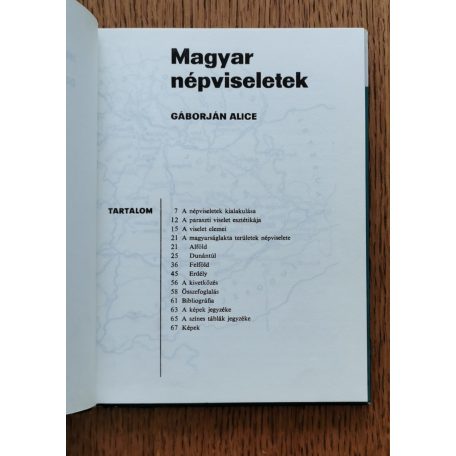 Gáborján Alice: Magyar népviseletek