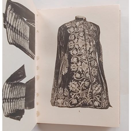 Höllrigl József: Historic hungarian costumes