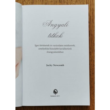 Jacky Newcomb: Angyali titkok